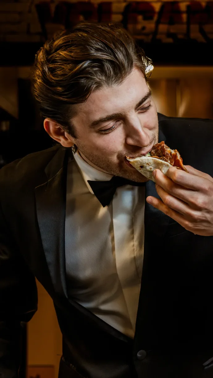 Personaje de campaña Tacos Pa' Todos: novio