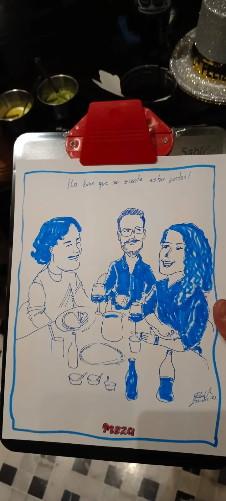 Caricatura de una mesa de Meza en una tabla de dibujo
